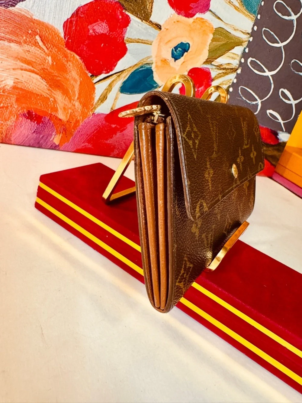 Louis Vuitton Monogram Sarah Long bifold Chain Wallet. - Picture 9 of 13
